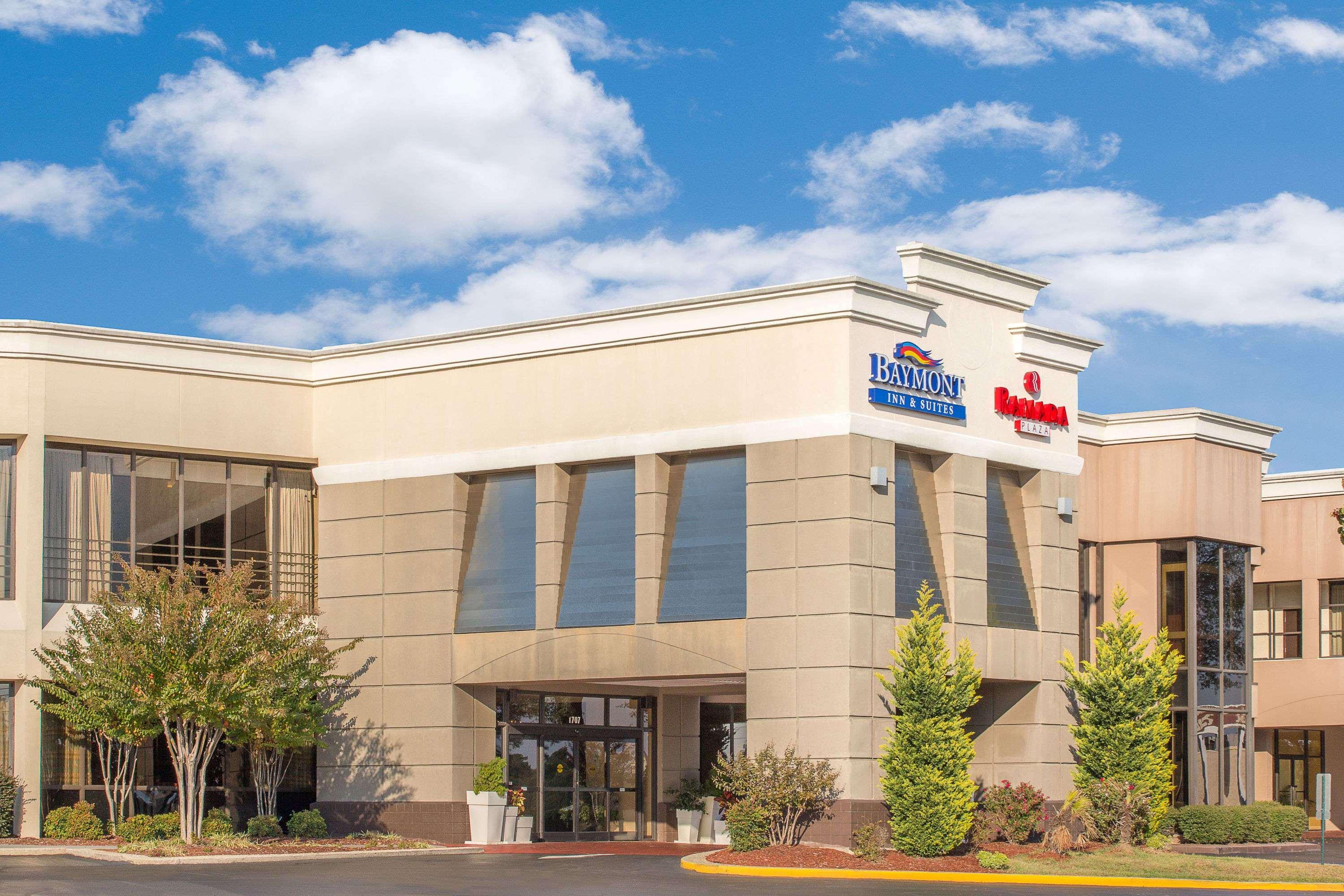 Ramada Plaza By Wyndham Fayetteville Fort Bragg Area Ngoại thất bức ảnh