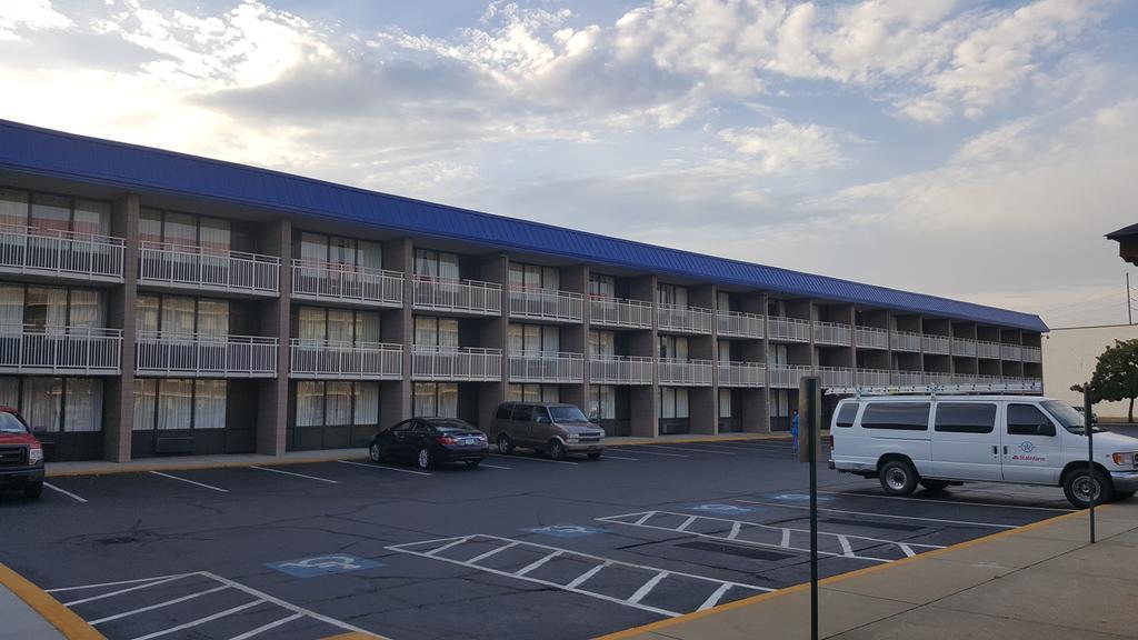 Ramada Plaza By Wyndham Fayetteville Fort Bragg Area Ngoại thất bức ảnh